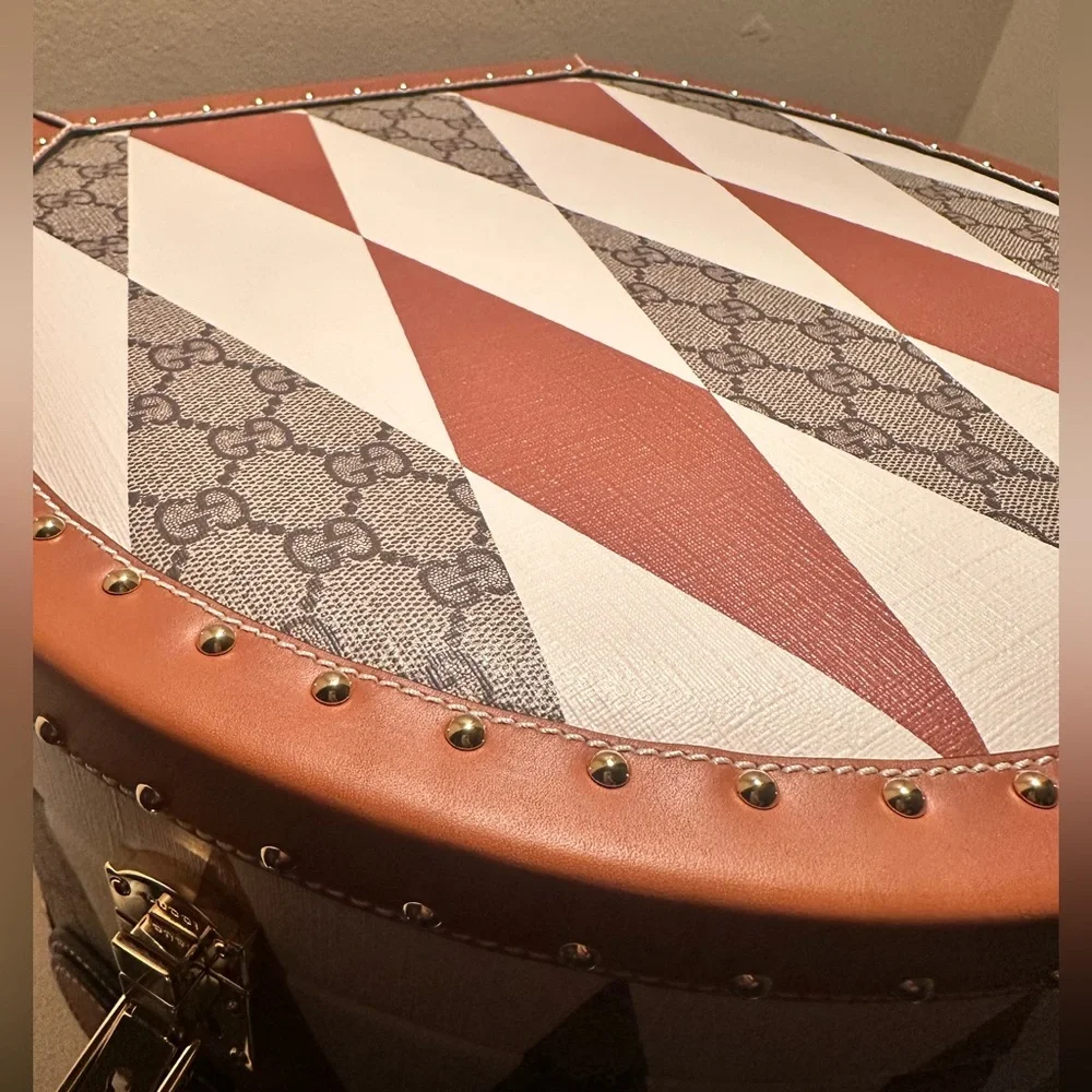 GUCCI Exclusive Rhombus Print Leather Hard Side Travel Hat Box🤎🦄 NEW! - Picture 2 of 16